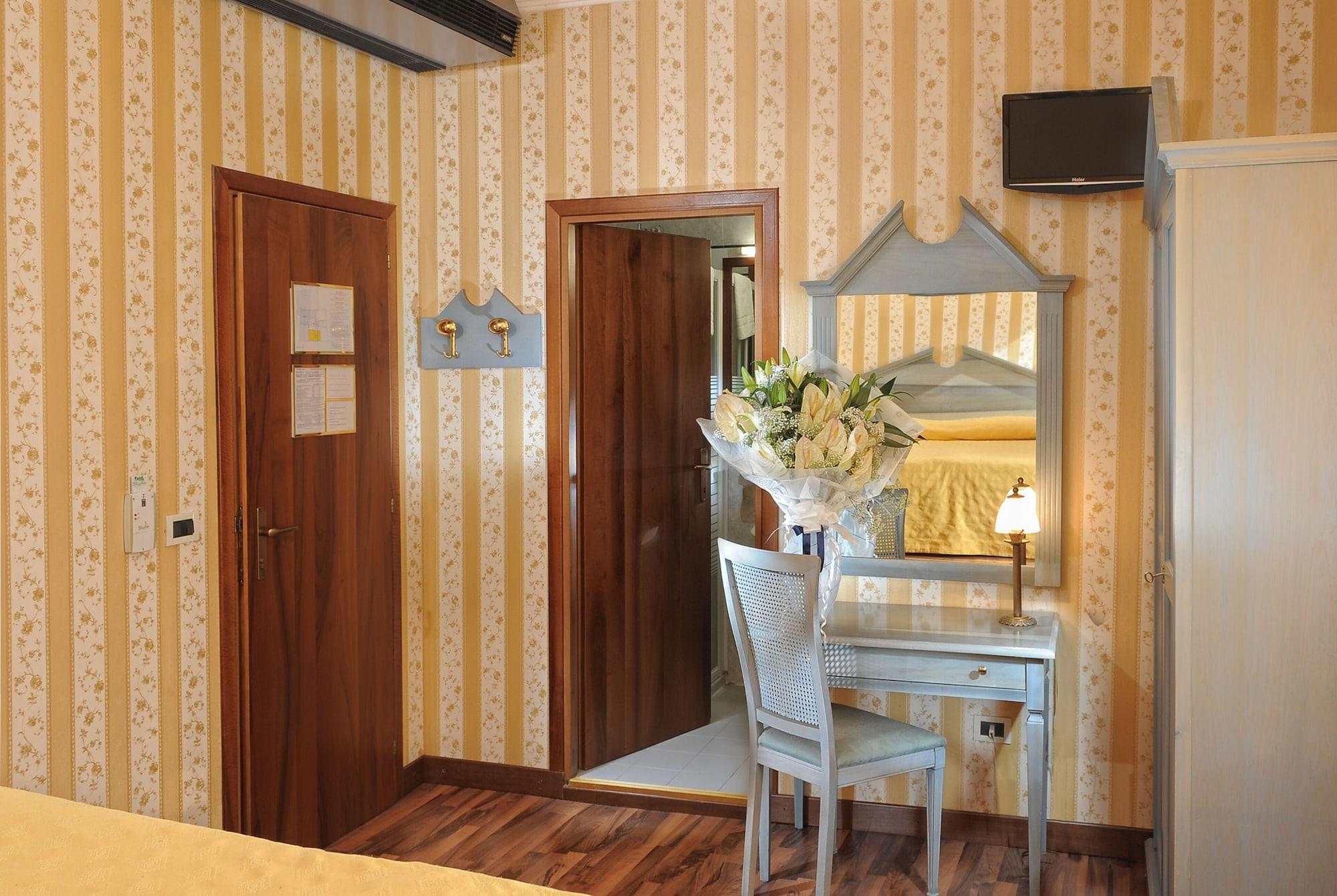 Hotel Tintoretto Velence Szoba fotó